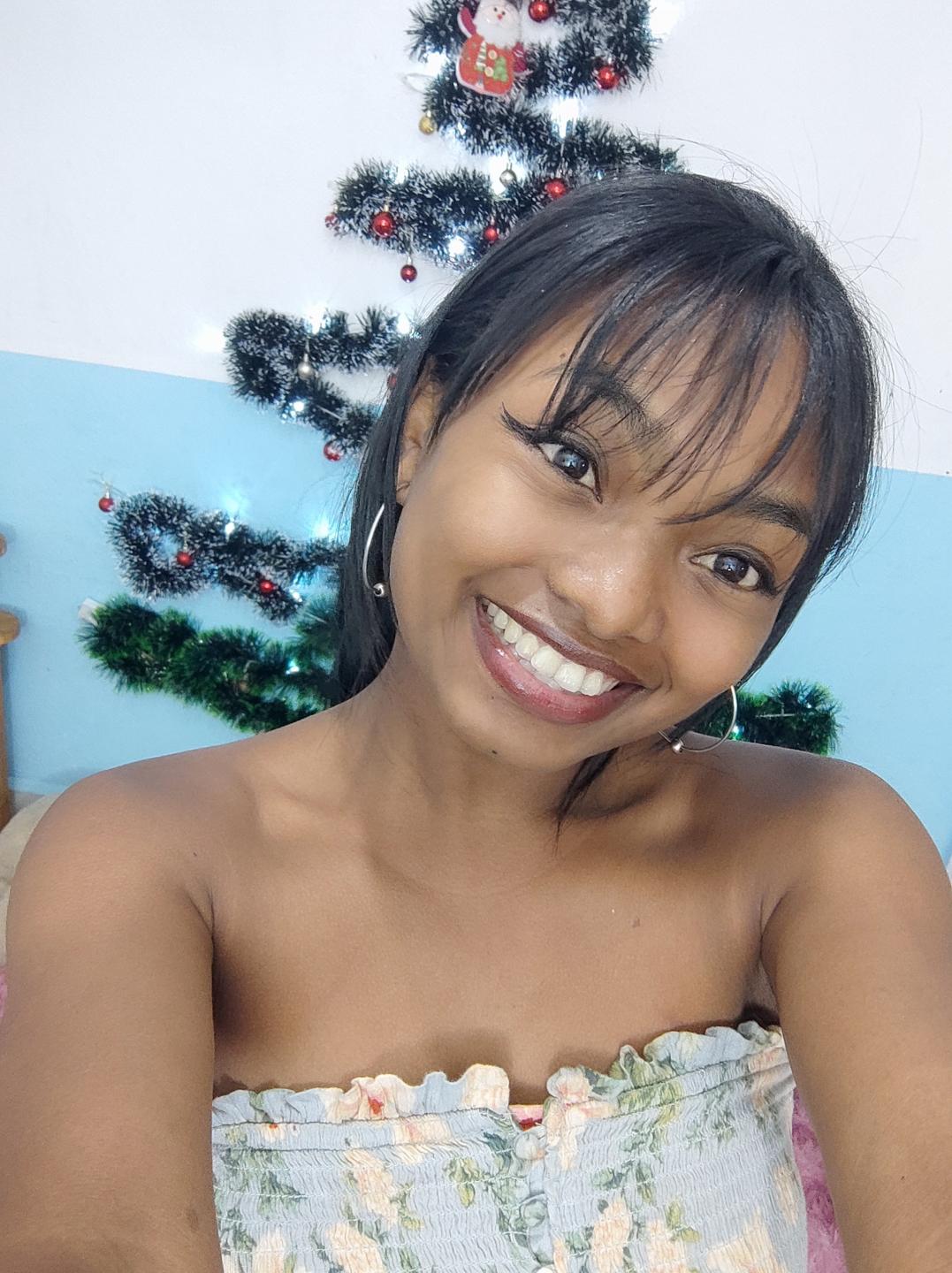 Image of cam model Urshula (Jamillah) from XloveCam