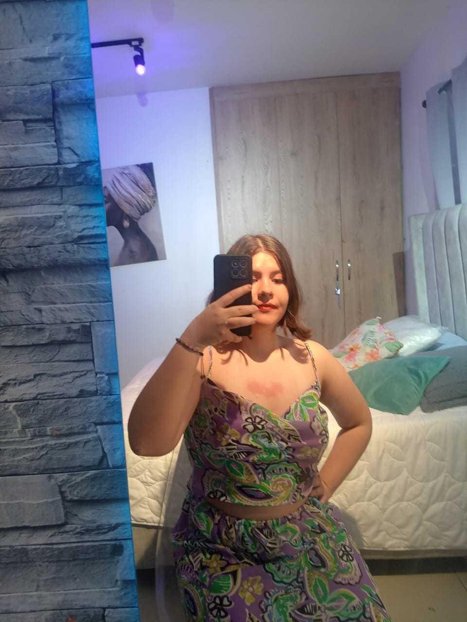 Image of cam model KathlenRousse from XloveCam