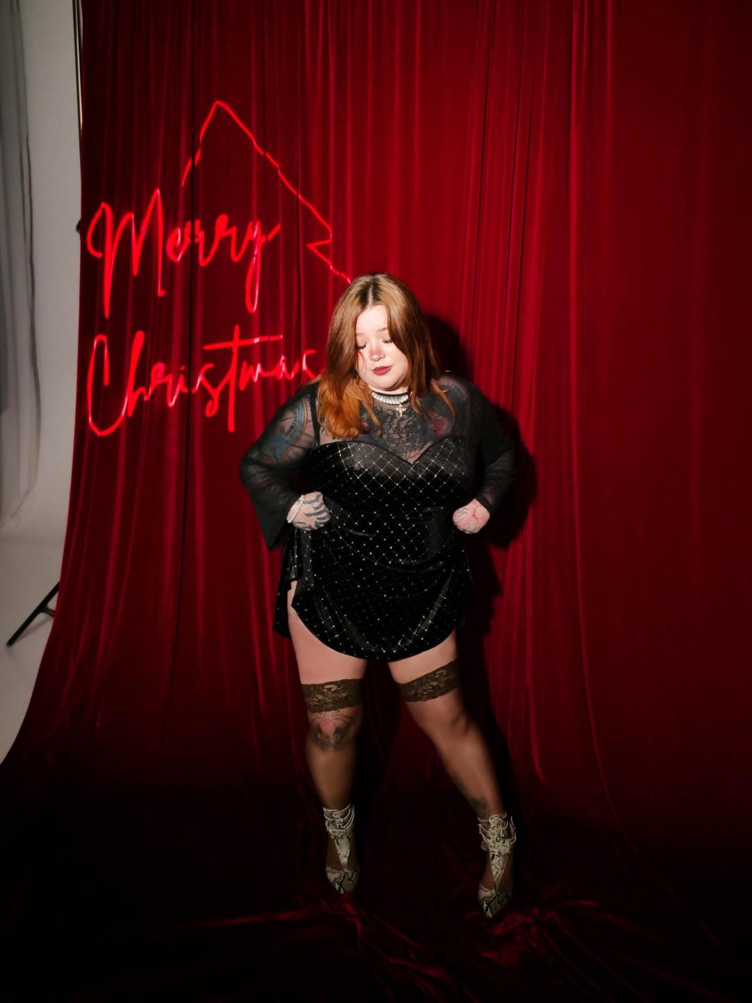 Image of cam model YoureGift from XloveCam