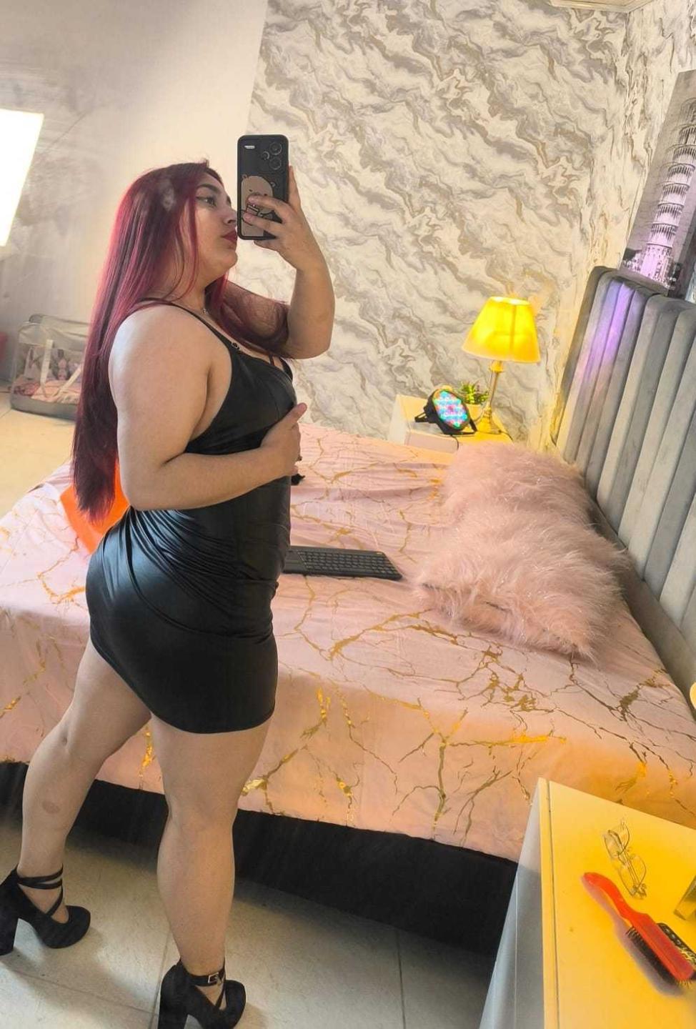 Image of cam model ZoeEvansl from XloveCam