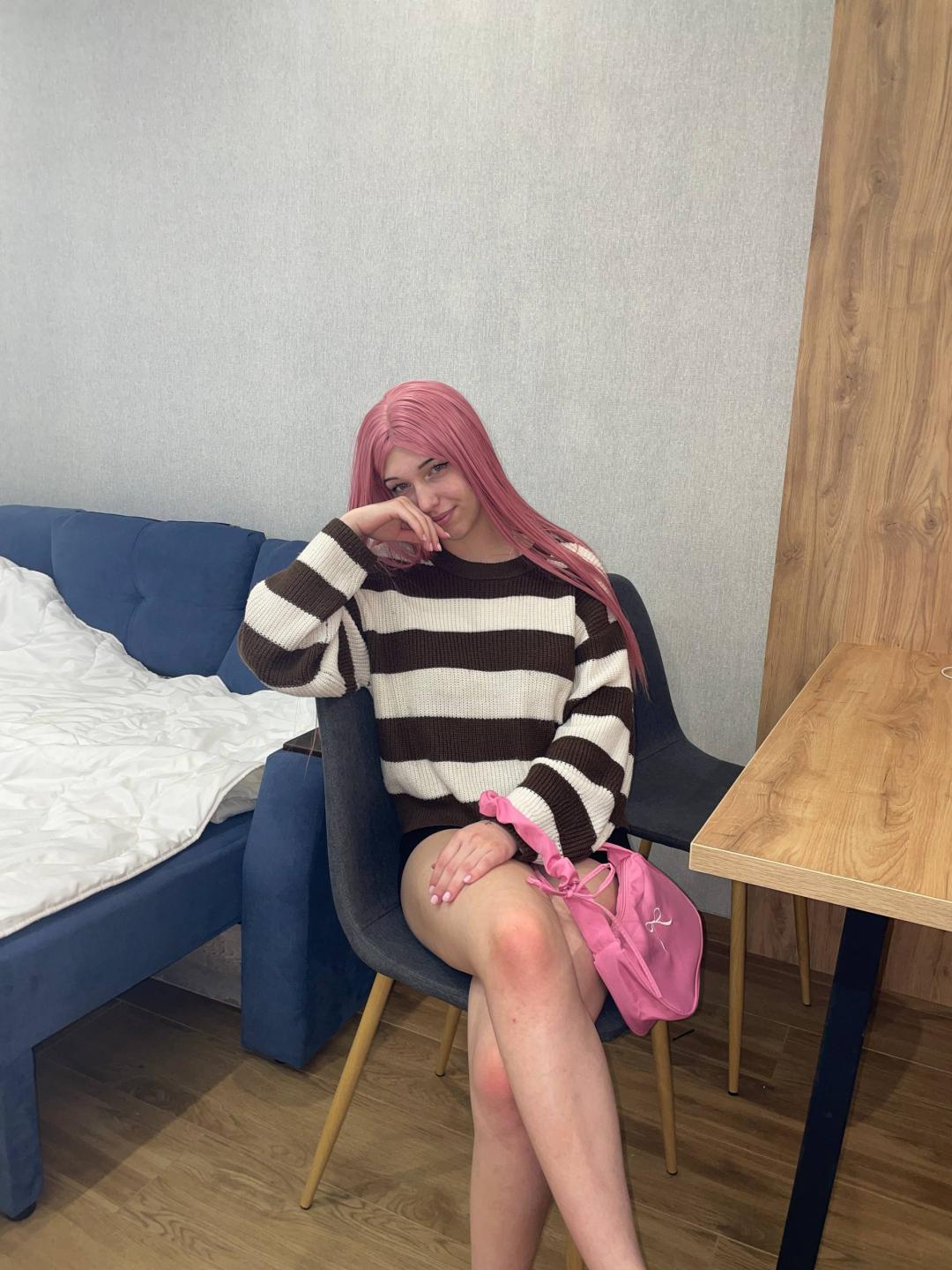 Image of cam model AmaiRin from XloveCam