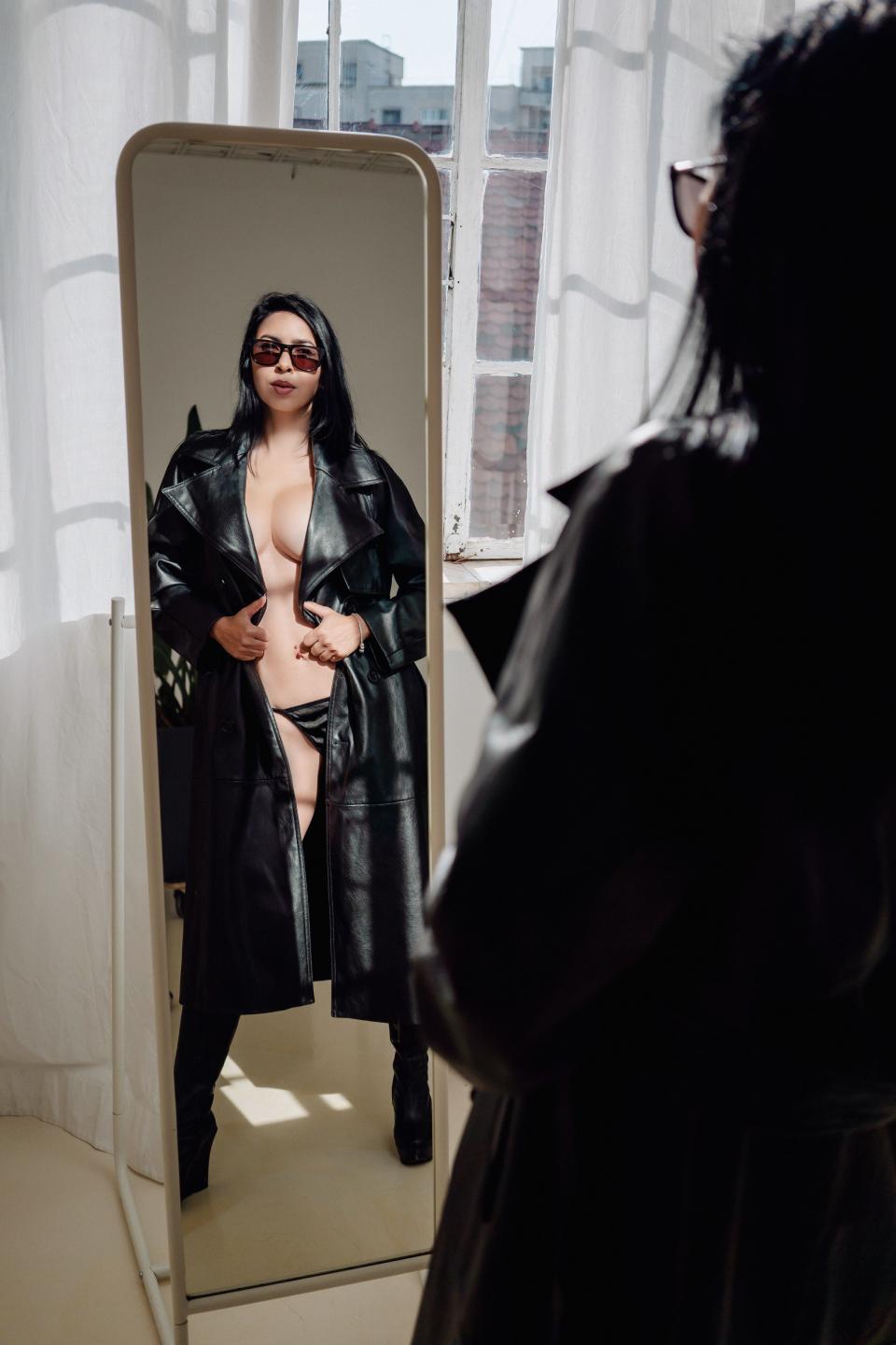 Image of cam model SarraRoses from XloveCam