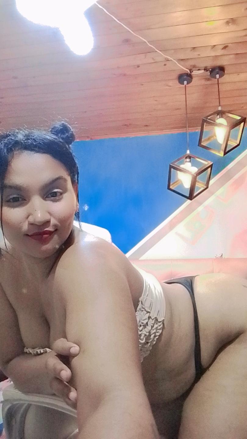 Image of cam model SusanaDiaz from XloveCam