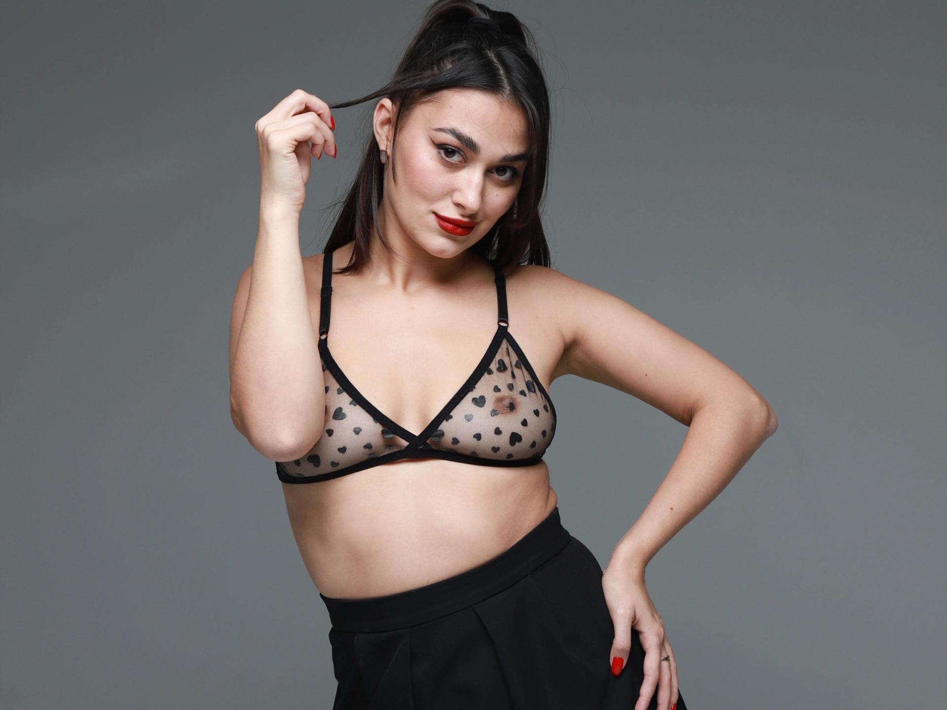 Image of cam model BrunetteBabeXX-hot from XloveCam