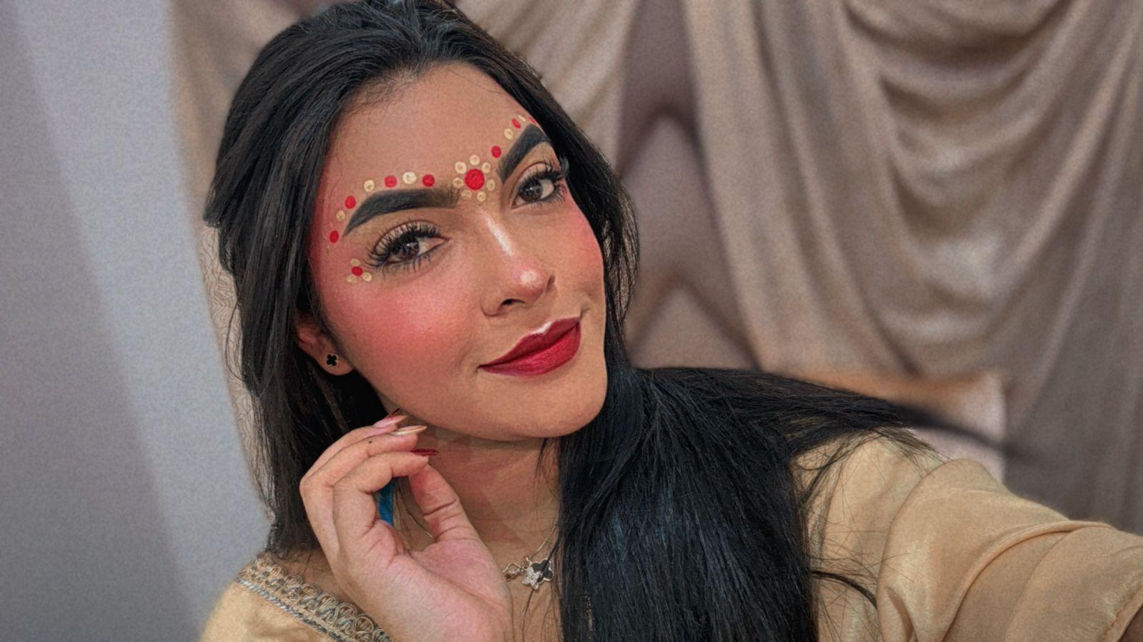 Image of cam model lakshmIrani from XloveCam