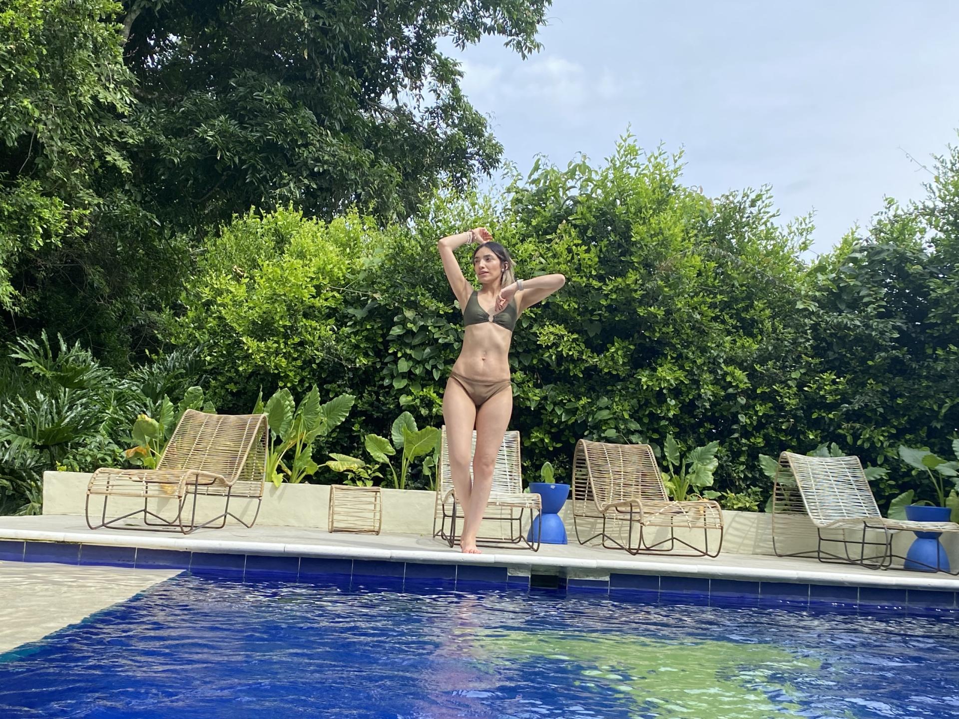 Image of cam model AdharaCooperr from XloveCam