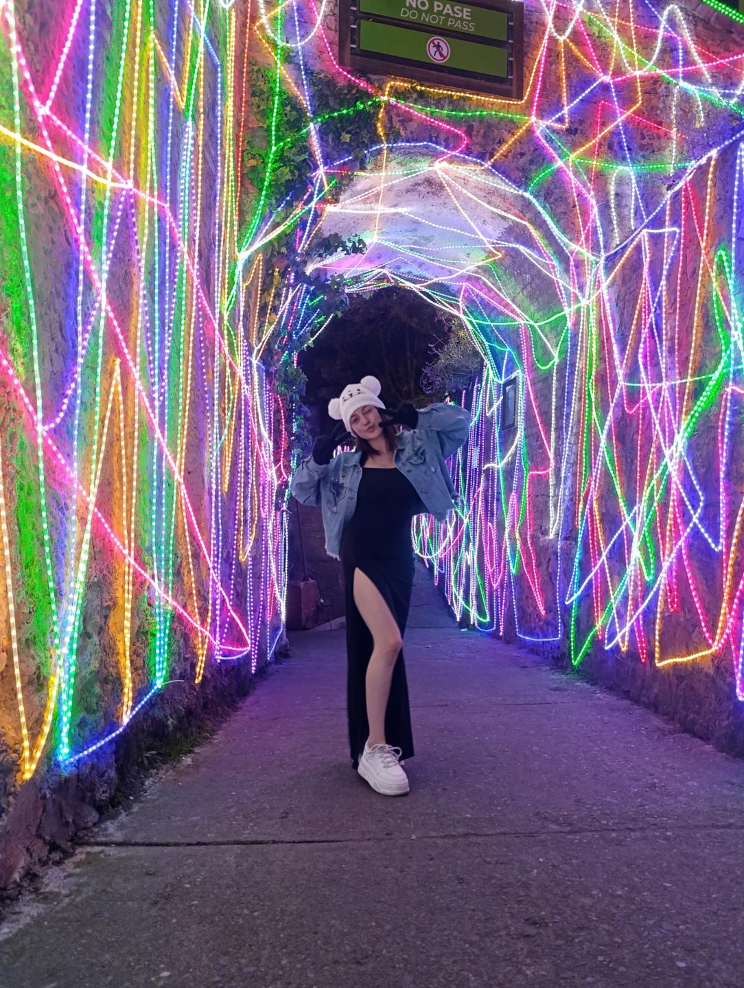 Image of cam model AngelaTorres from XloveCam