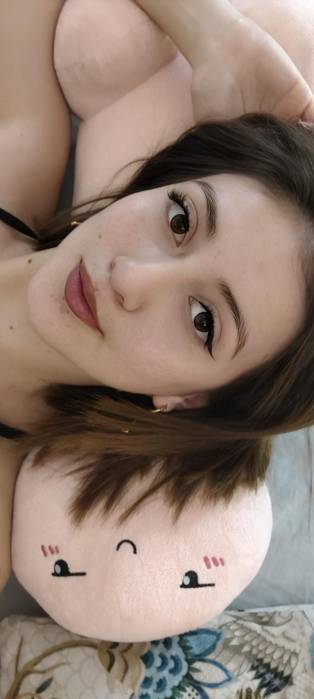 Image of cam model AngelaTorres from XloveCam