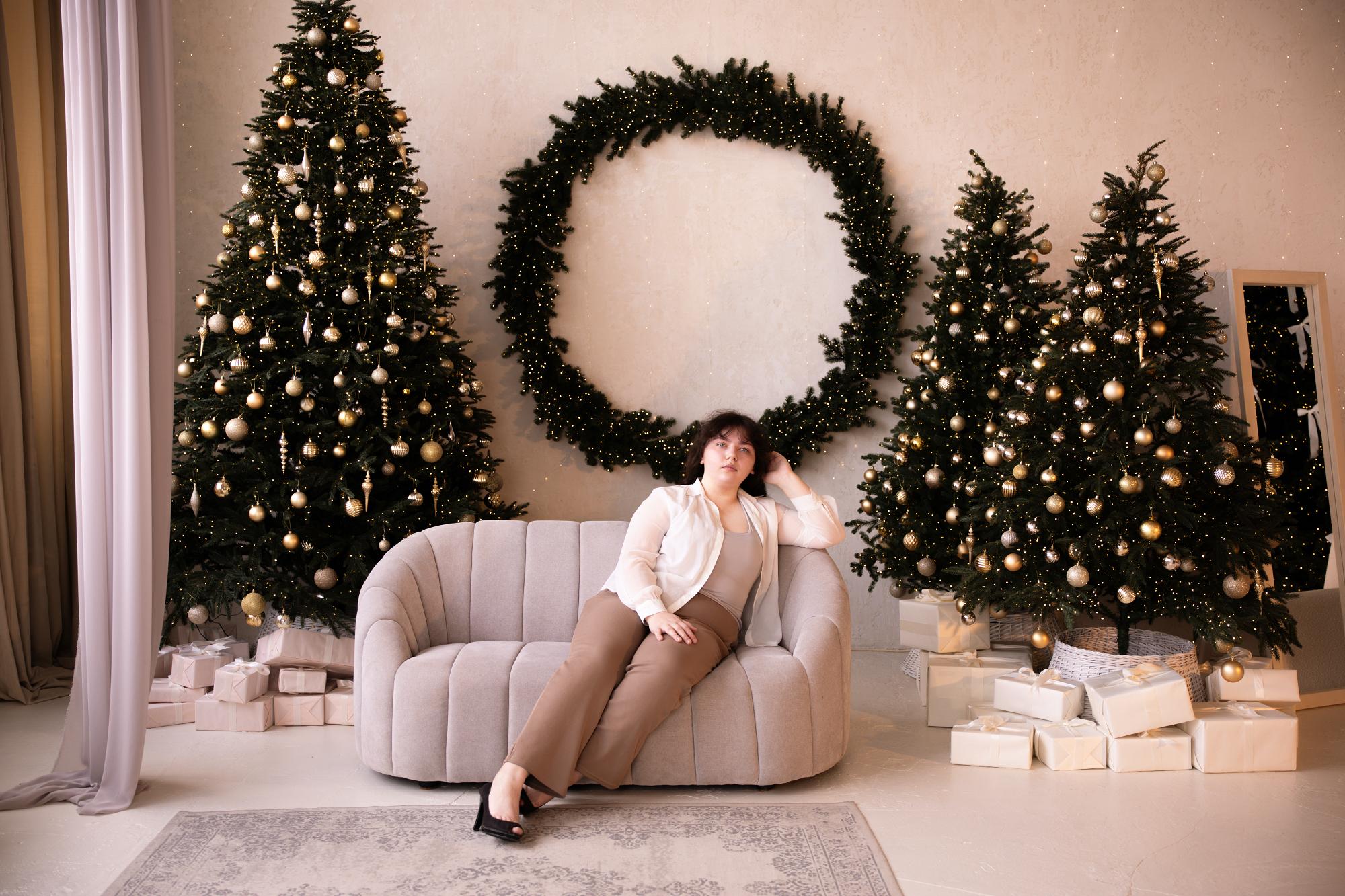 Image of cam model NeonilaLisova from XloveCam