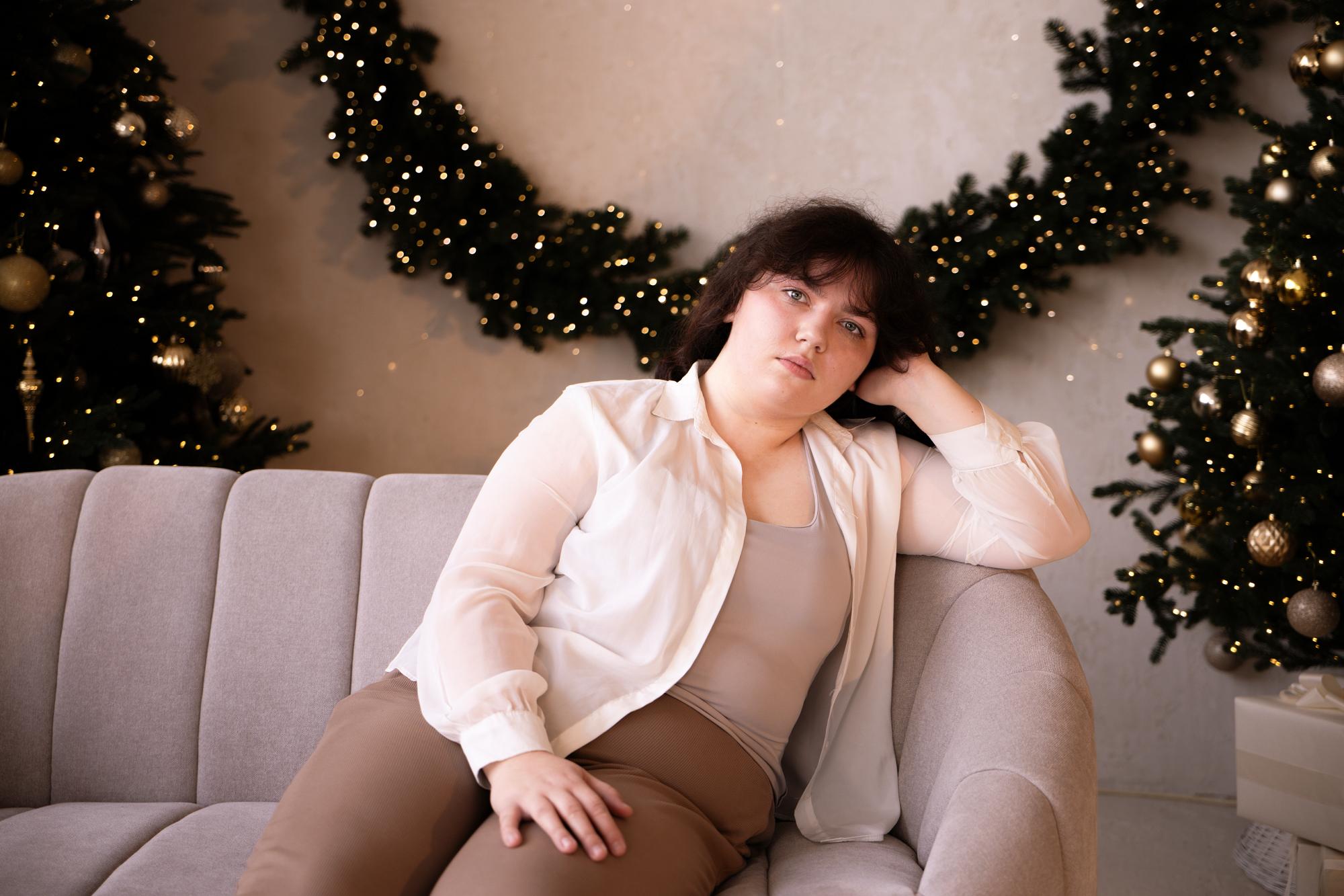 Image of cam model NeonilaLisova from XloveCam