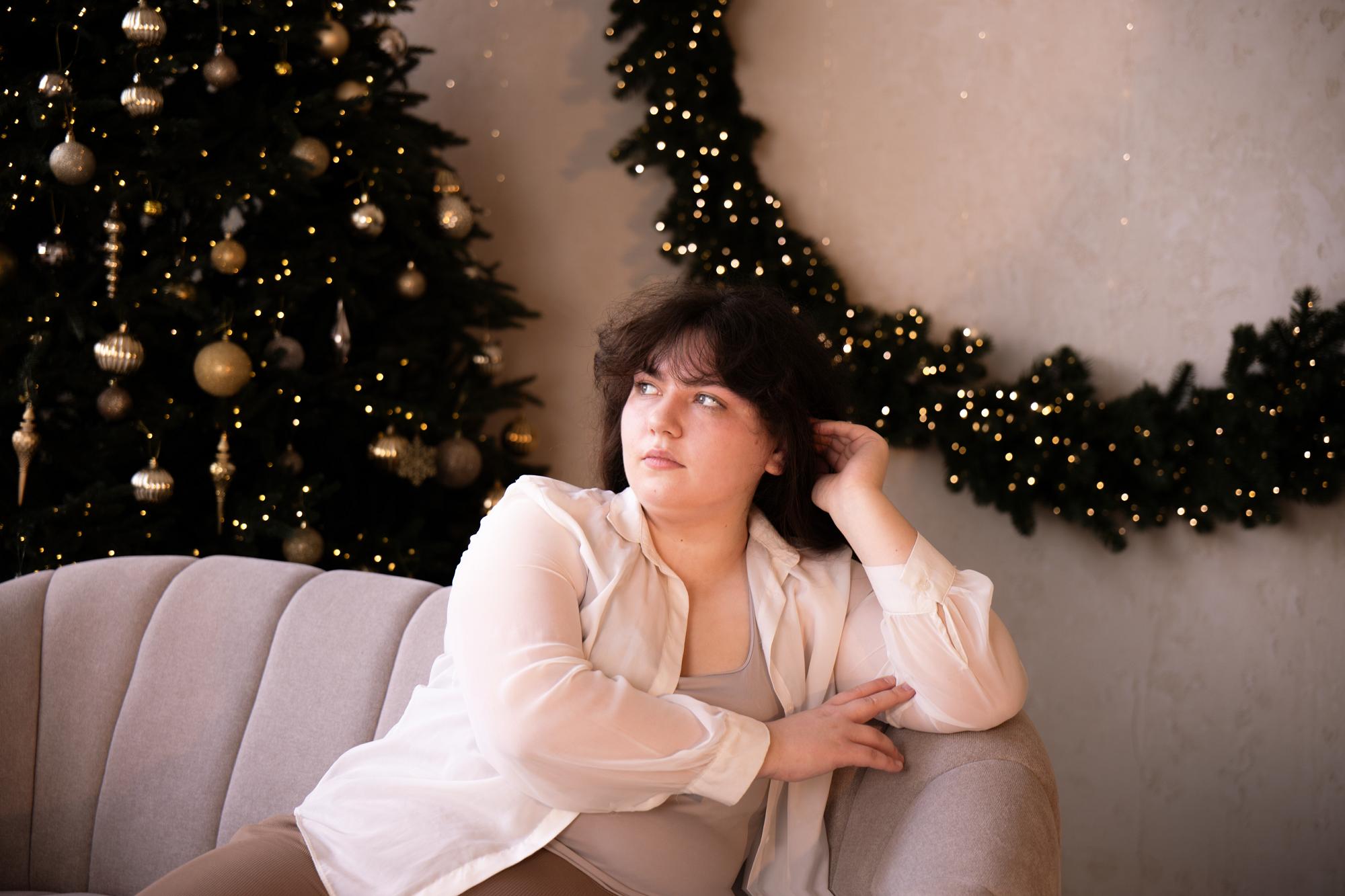 Image of cam model NeonilaLisova from XloveCam