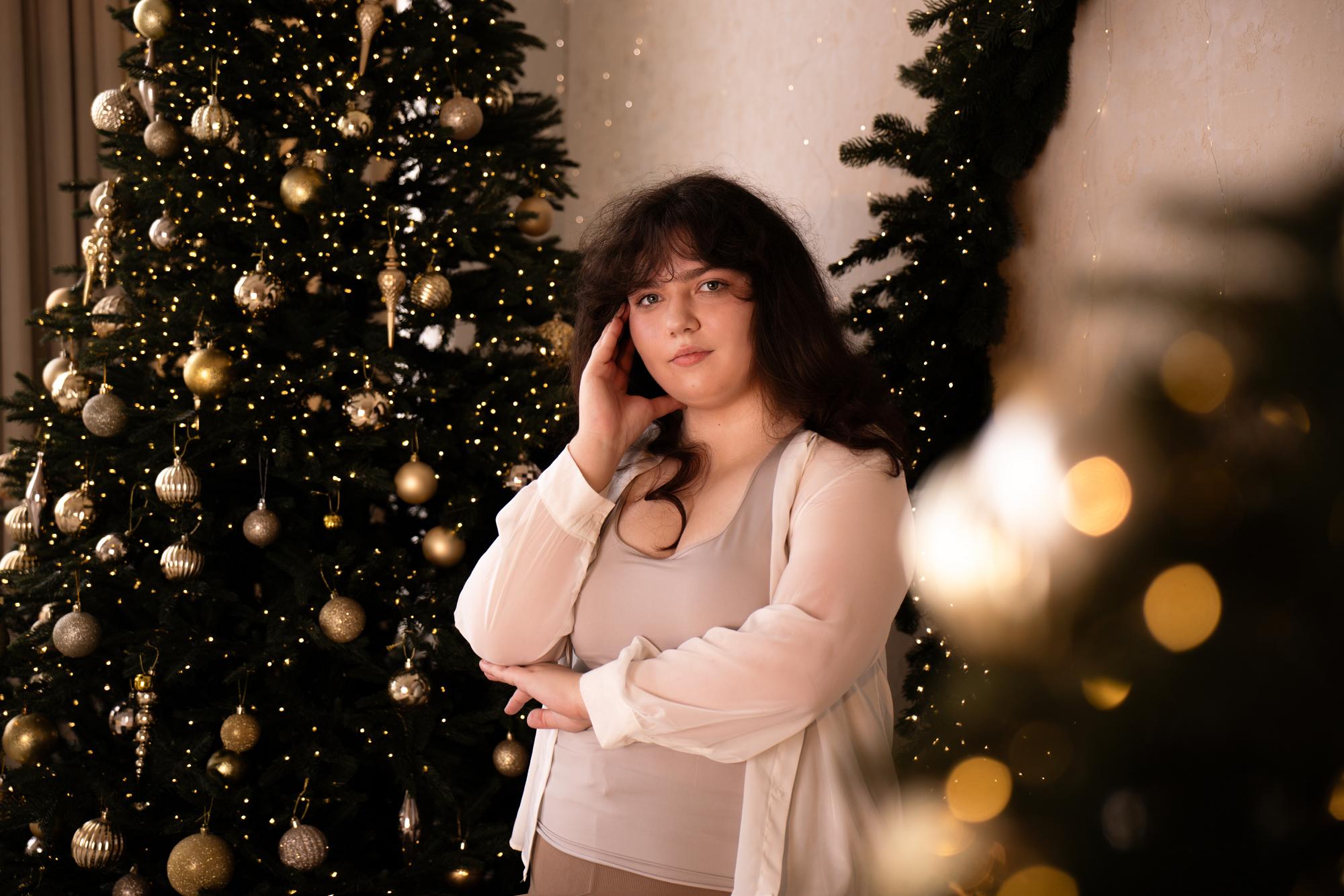 Image of cam model NeonilaLisova from XloveCam