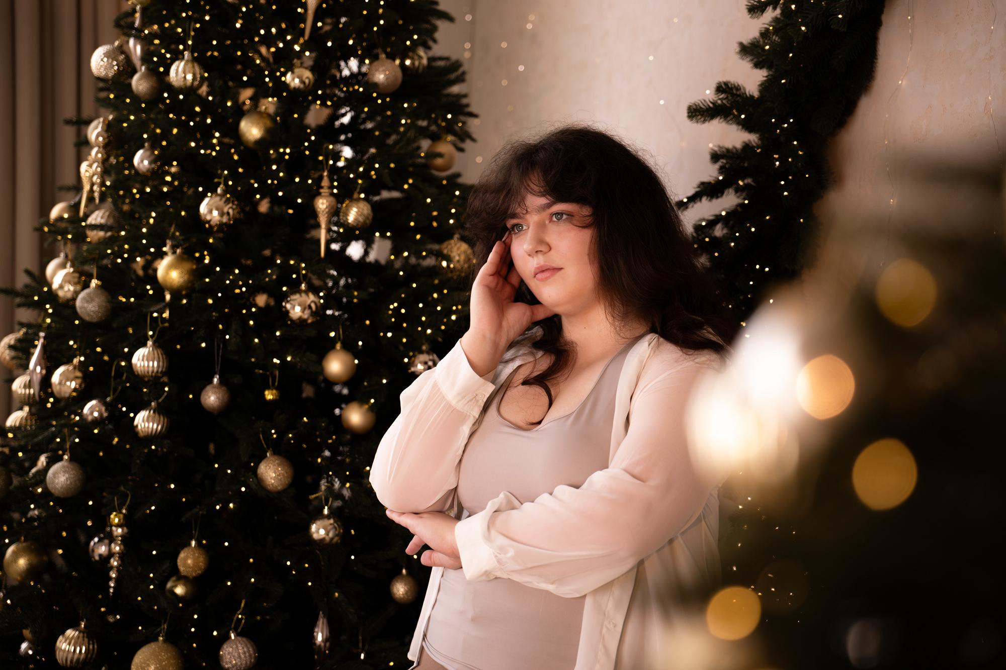 Image of cam model NeonilaLisova from XloveCam