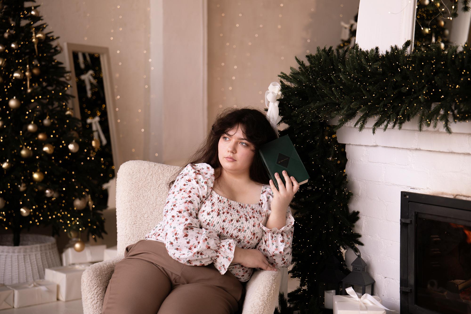 Image of cam model NeonilaLisova from XloveCam