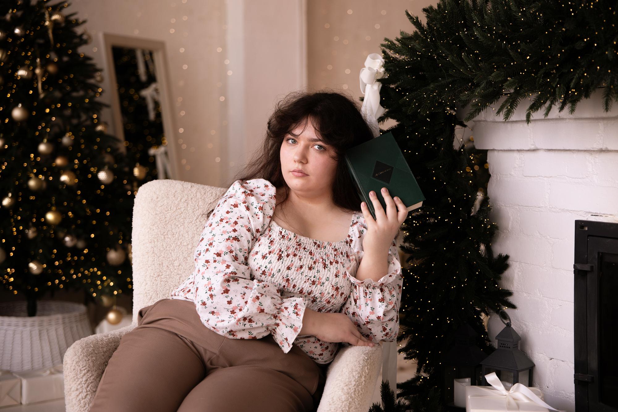 Image of cam model NeonilaLisova from XloveCam