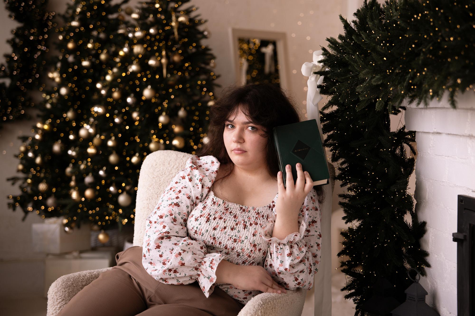 Image of cam model NeonilaLisova from XloveCam