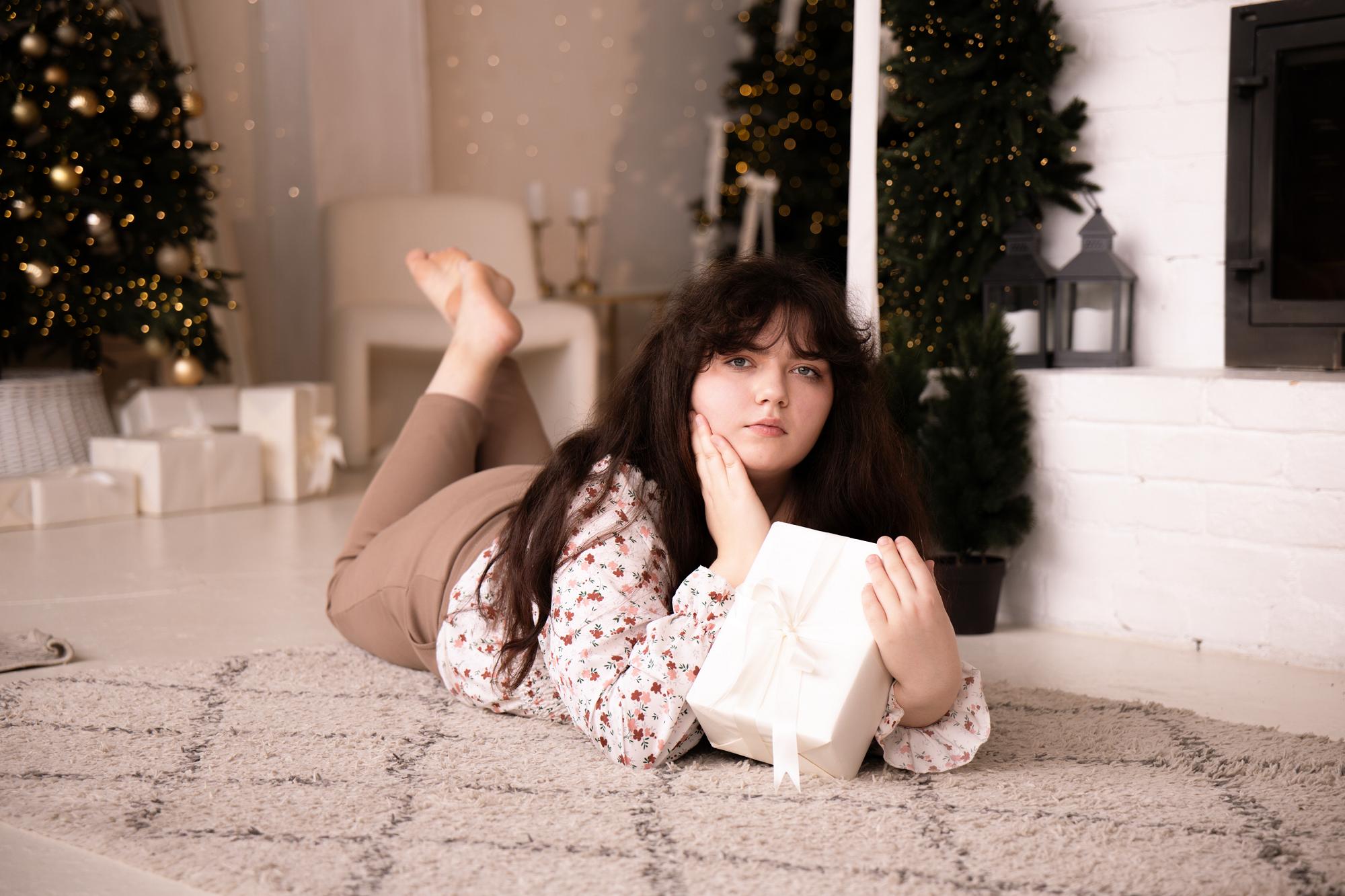 Image of cam model NeonilaLisova from XloveCam