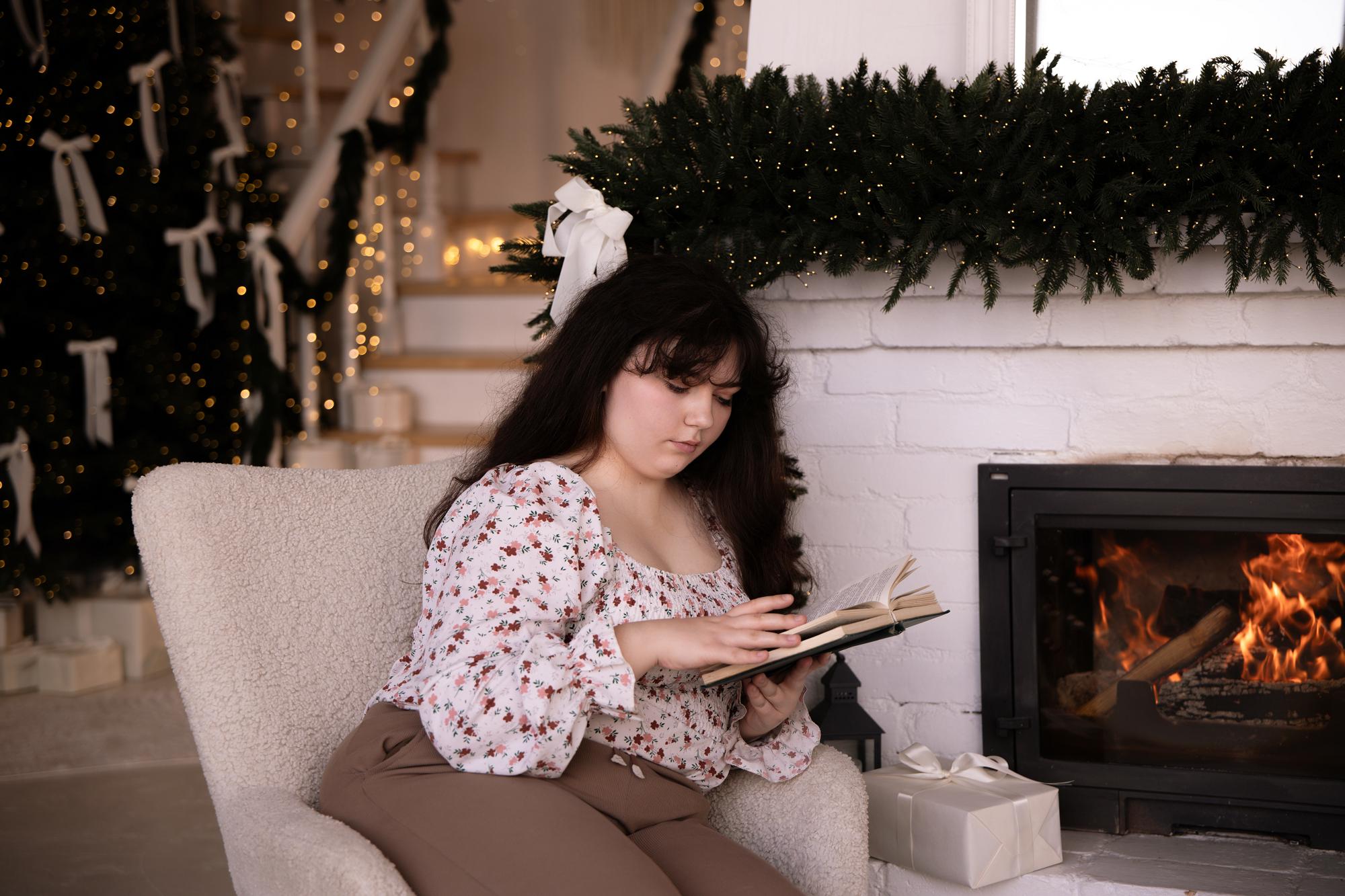 Image of cam model NeonilaLisova from XloveCam