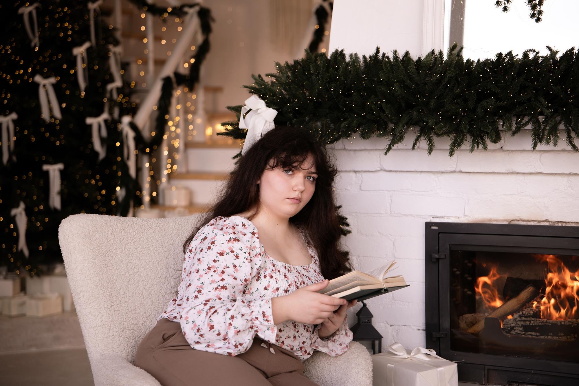 Image of cam model NeonilaLisova from XloveCam