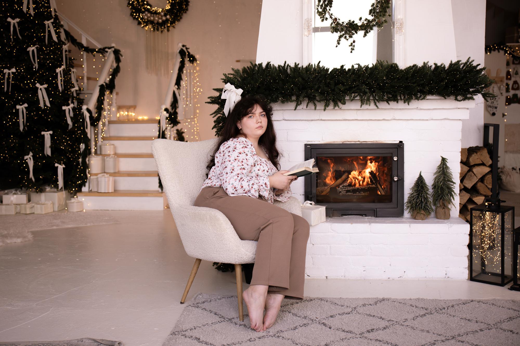 Image of cam model NeonilaLisova from XloveCam