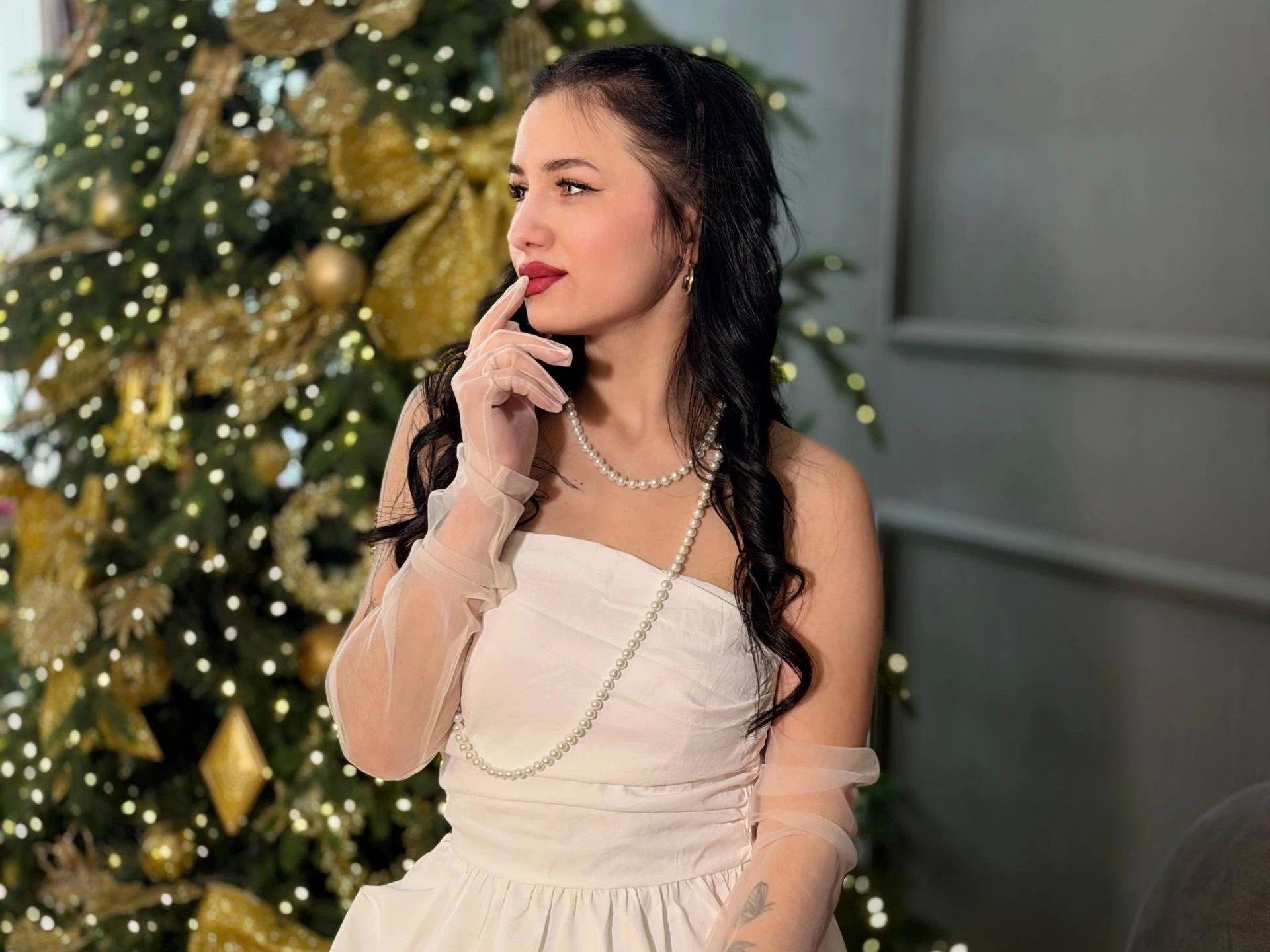 Image of cam model Dindinlir-hot from XloveCam