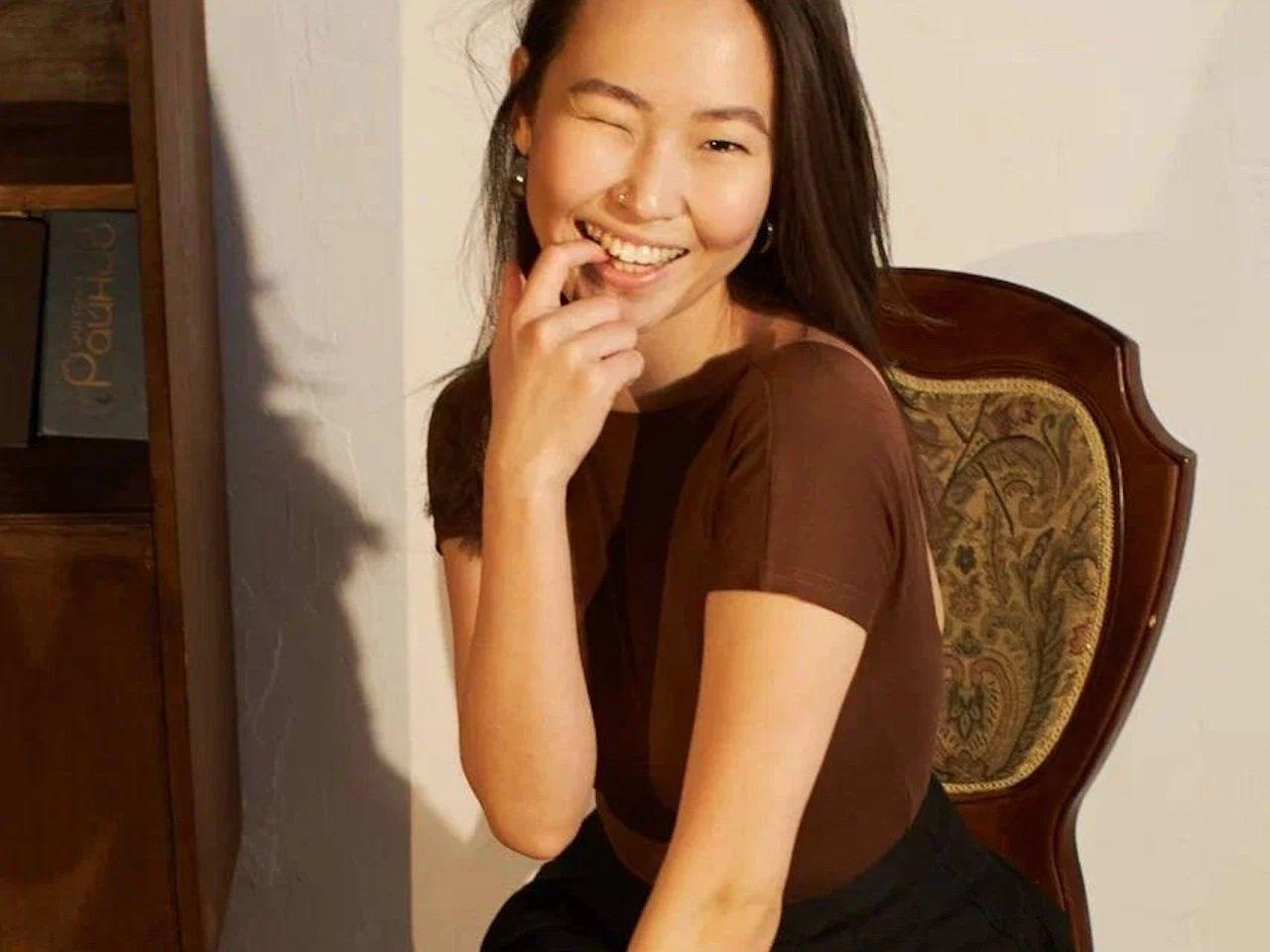 Image of cam model YasminaCherry-hot from XloveCam