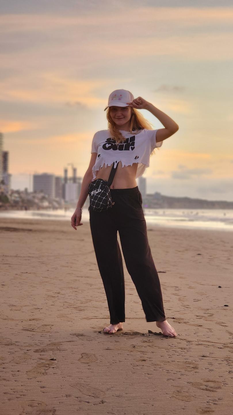 Image of cam model VanessaNorris from XloveCam