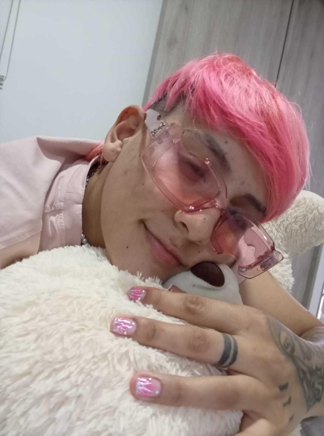 Image of cam model HadeDanny from XloveCam