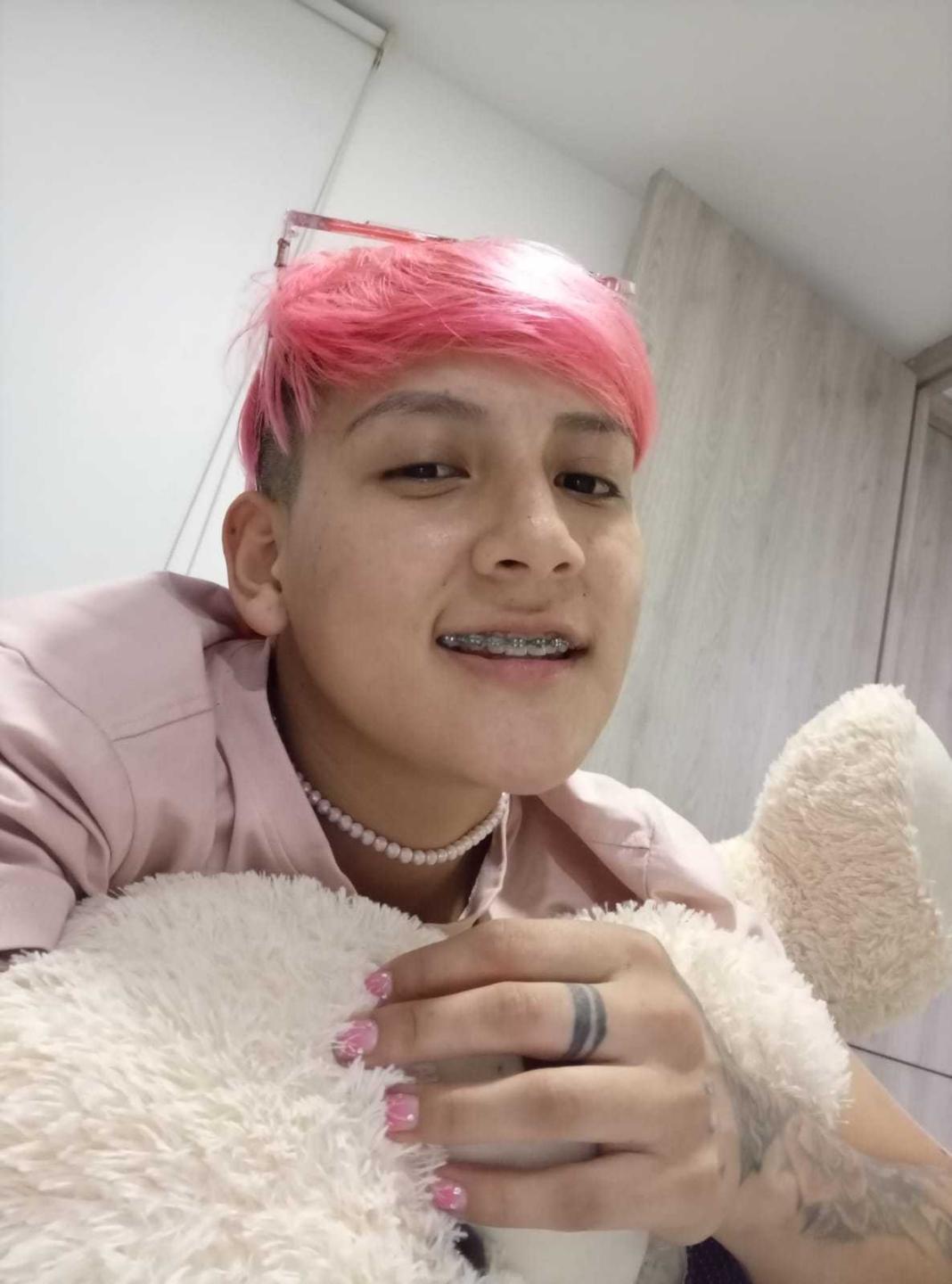 Image of cam model HadeDanny from XloveCam