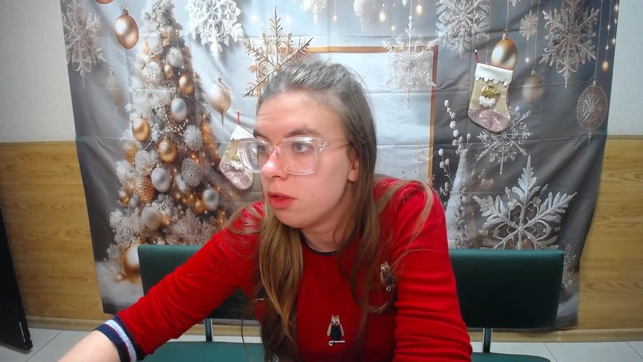 Image of cam model MaryCholls from XloveCam