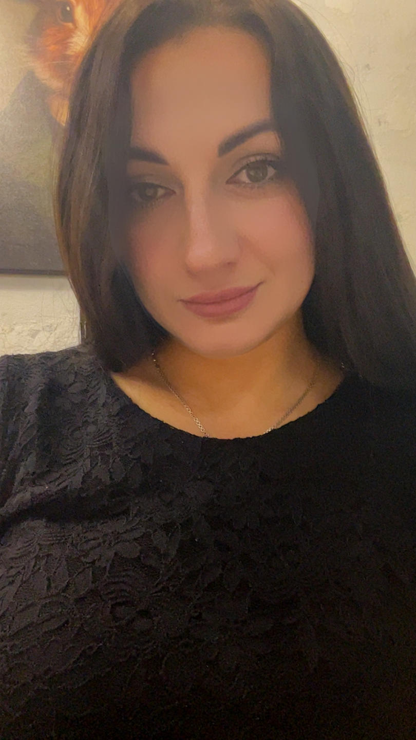 Image of cam model Driina from XloveCam