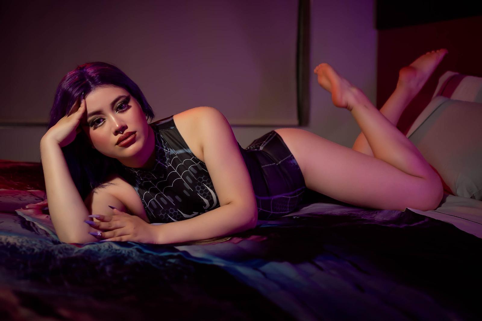 Image of cam model JulietaSmit from XloveCam