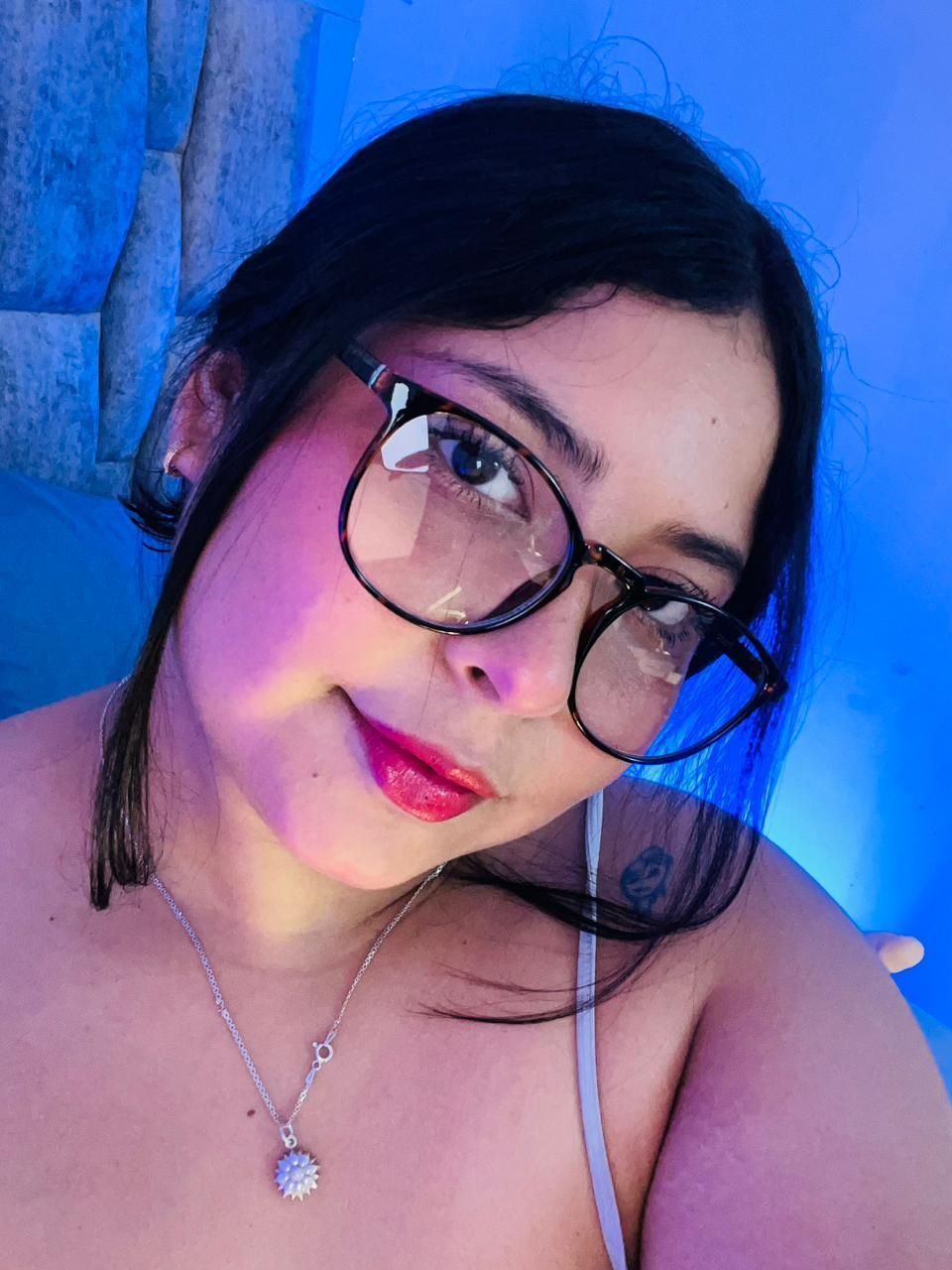 Image of cam model DakotaJhons69 from XloveCam