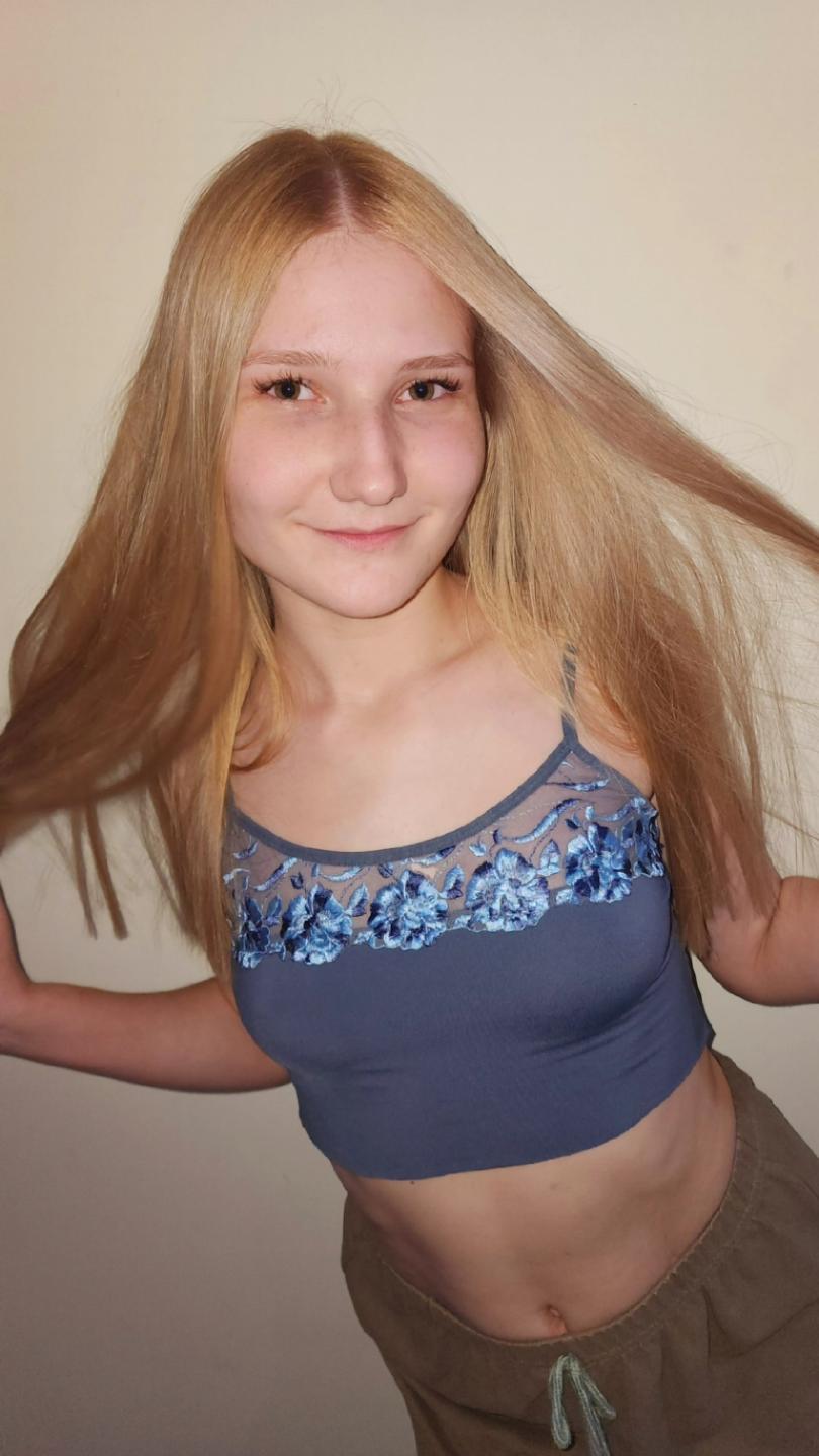 Image of cam model VanessaNorris from XloveCam