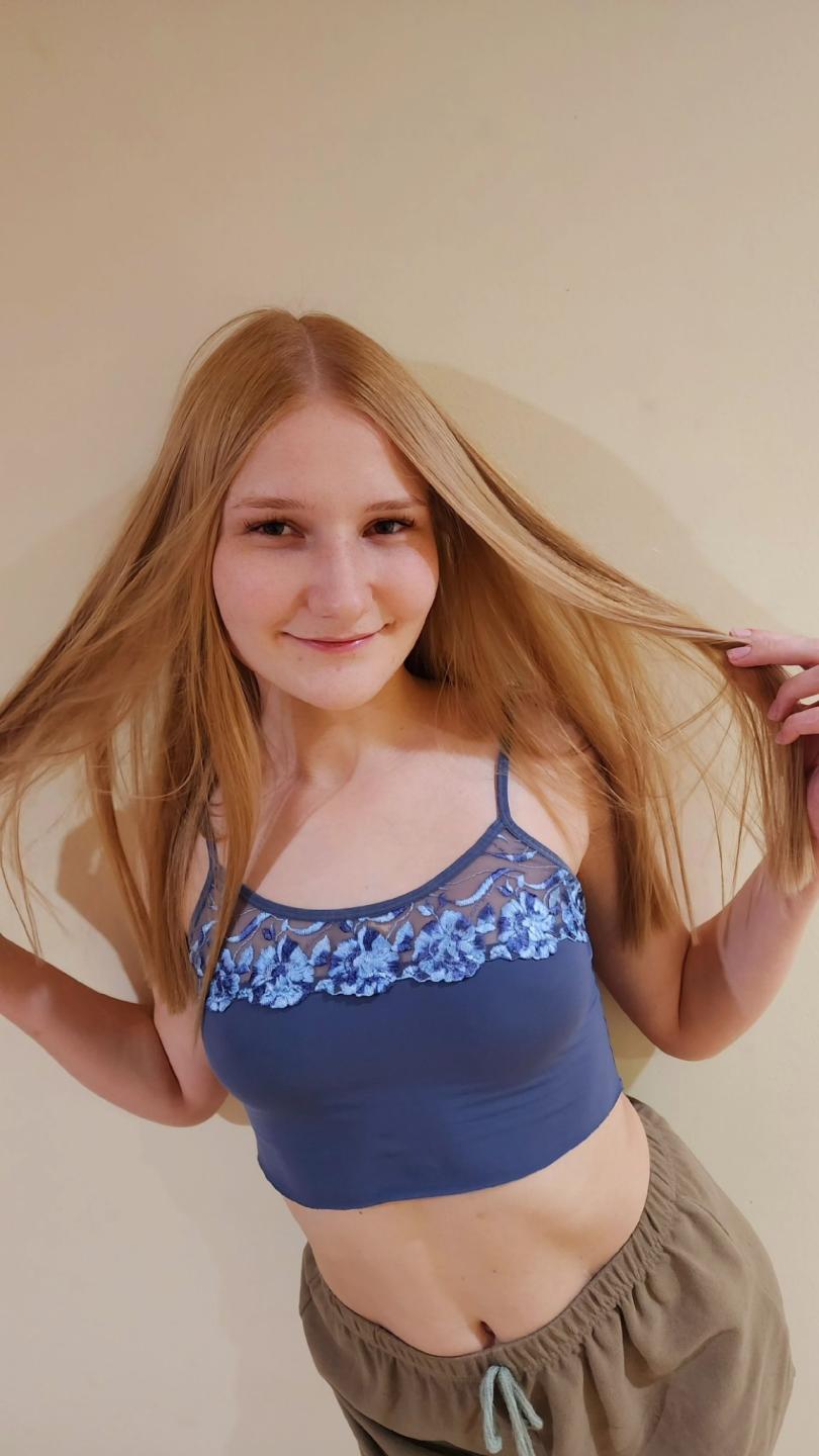 Image of cam model VanessaNorris from XloveCam