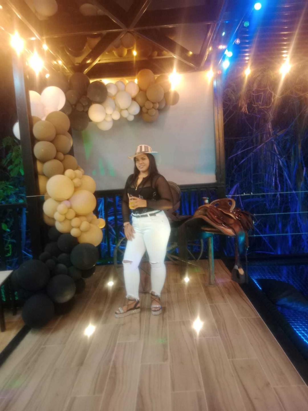 Image of cam model Rizantella from XloveCam