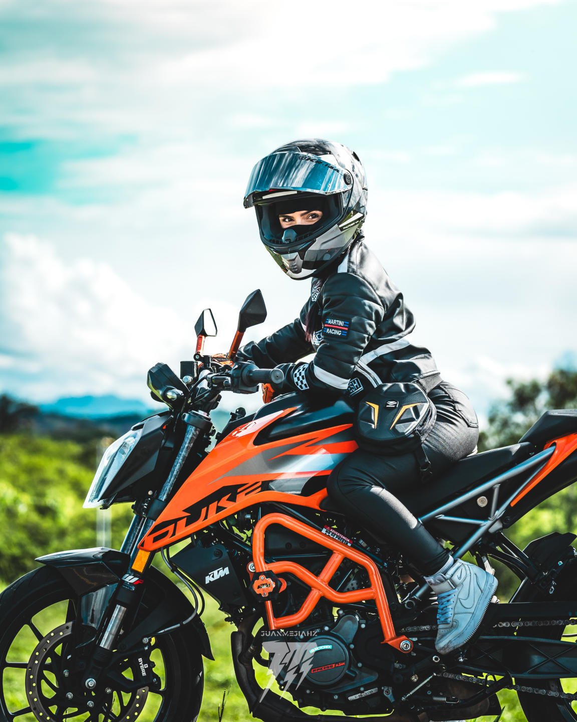 Image of cam model KimmyK from XloveCam