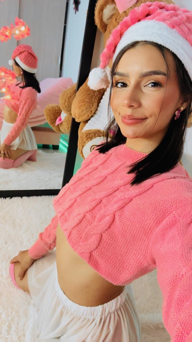 Image of cam model KimmyK from XloveCam