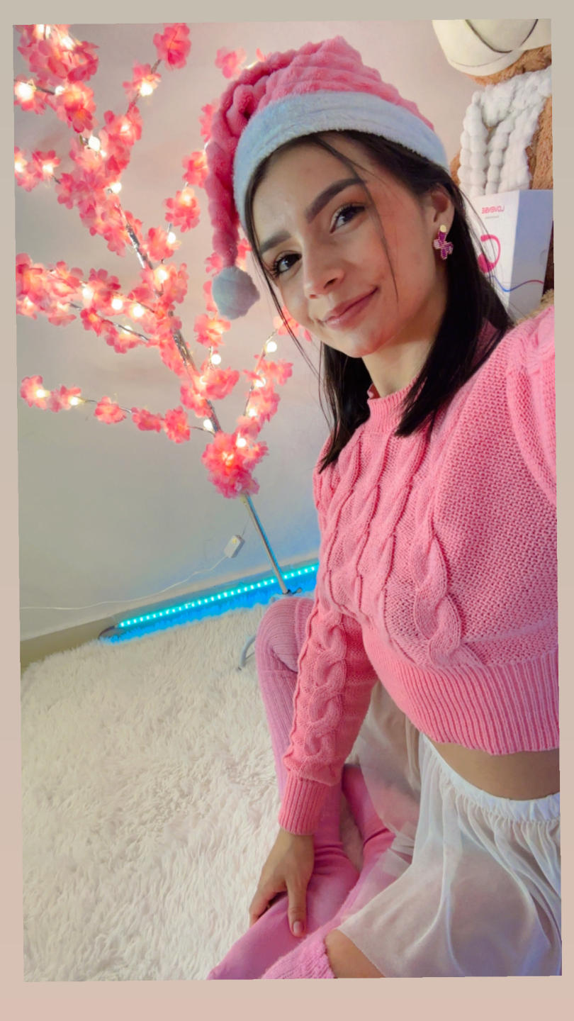 Image of cam model KimmyK from XloveCam