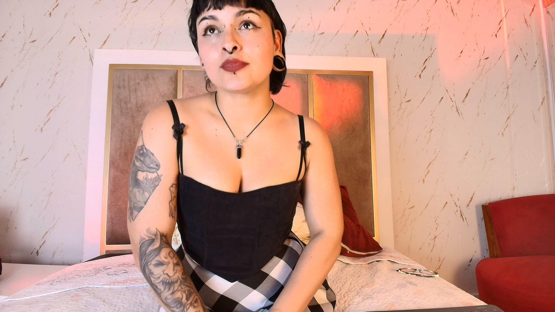 Image of cam model LilithVelvet from XloveCam