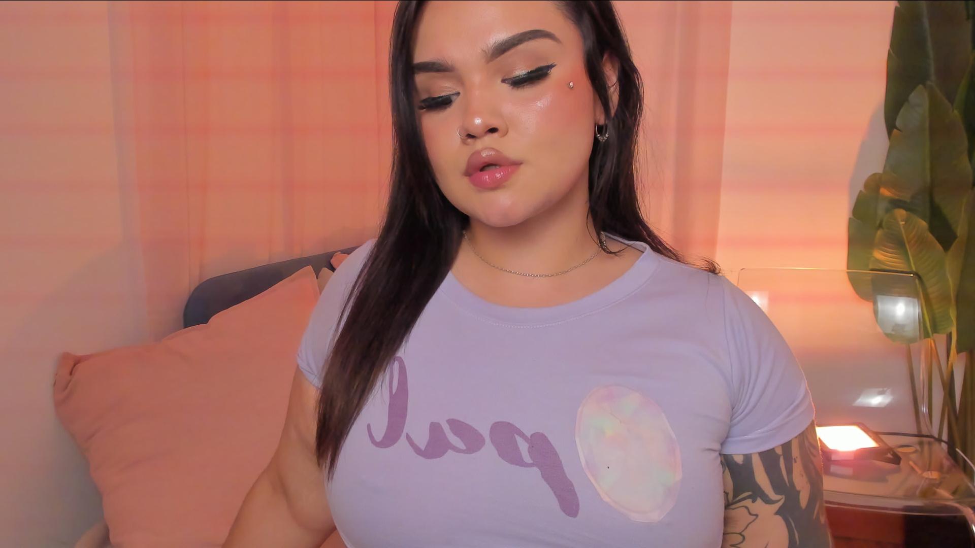 Image of cam model AnaSophia from XloveCam