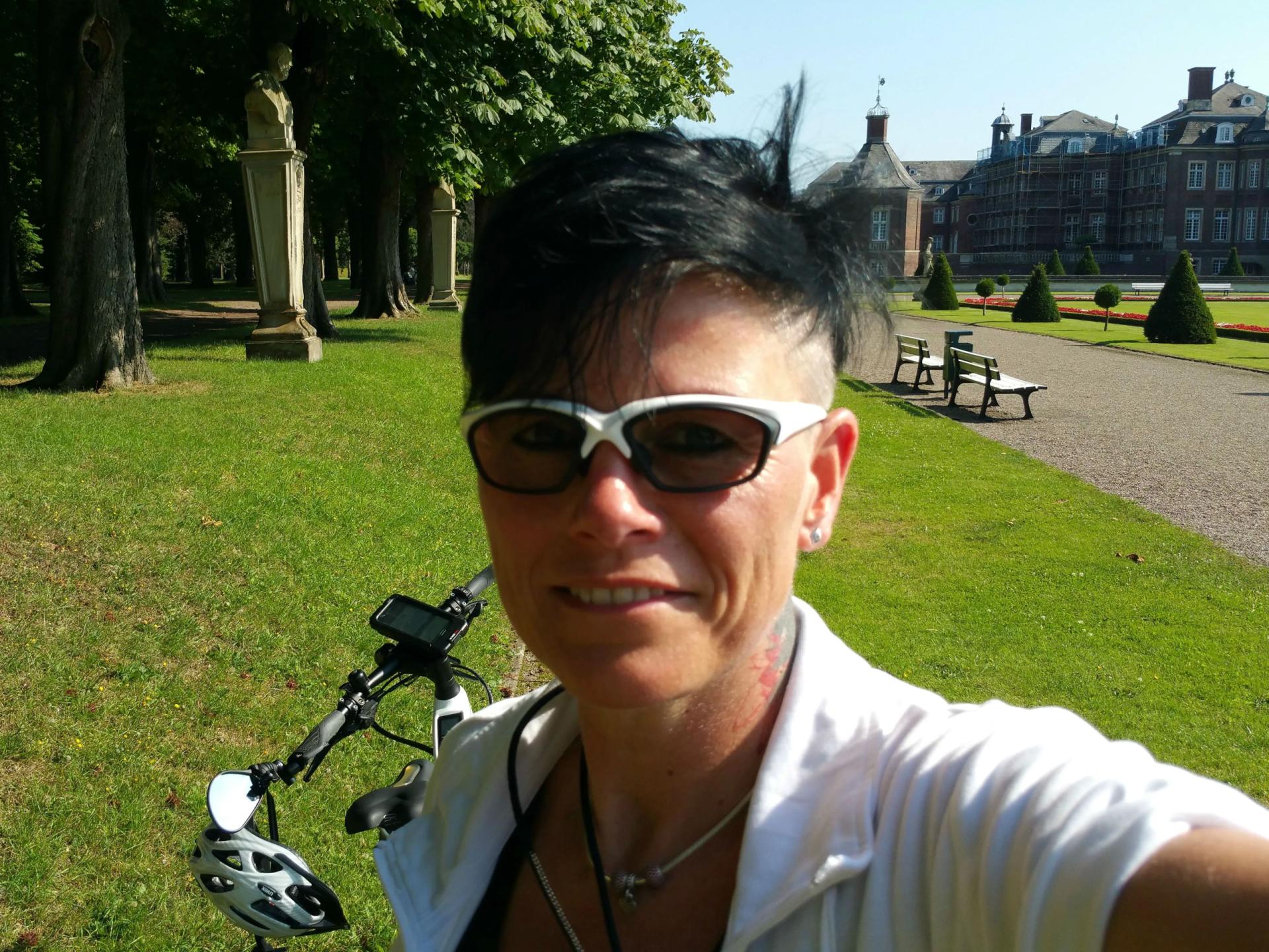 Image of cam model Molly-Sun from XloveCam