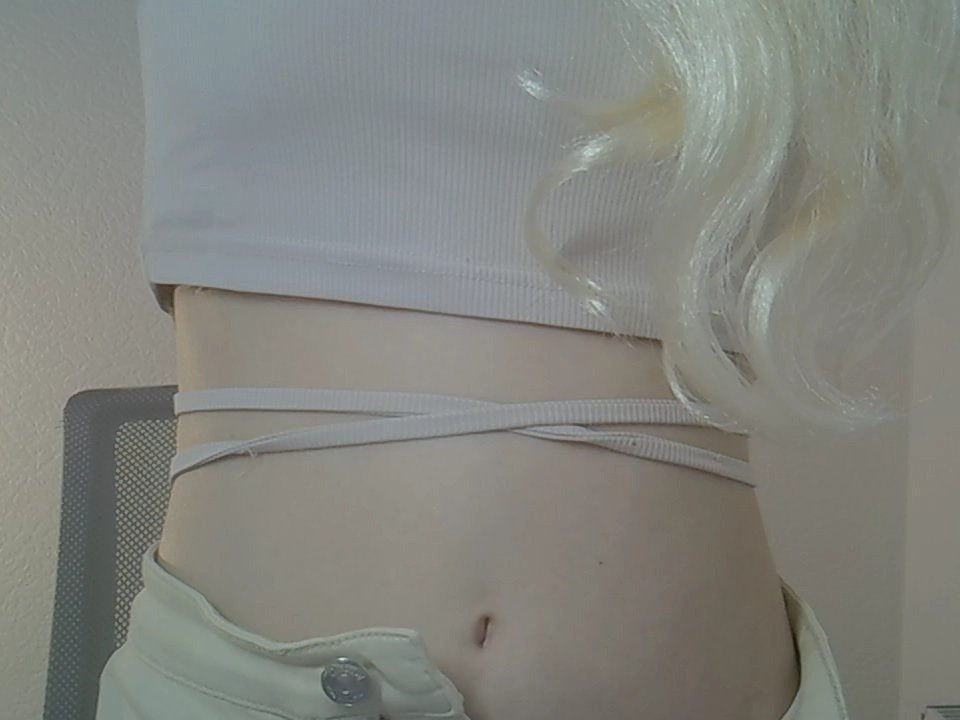 Image of cam model DitaVira from XloveCam