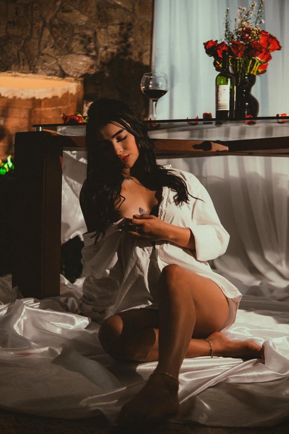 Image of cam model LunaLenox from XloveCam