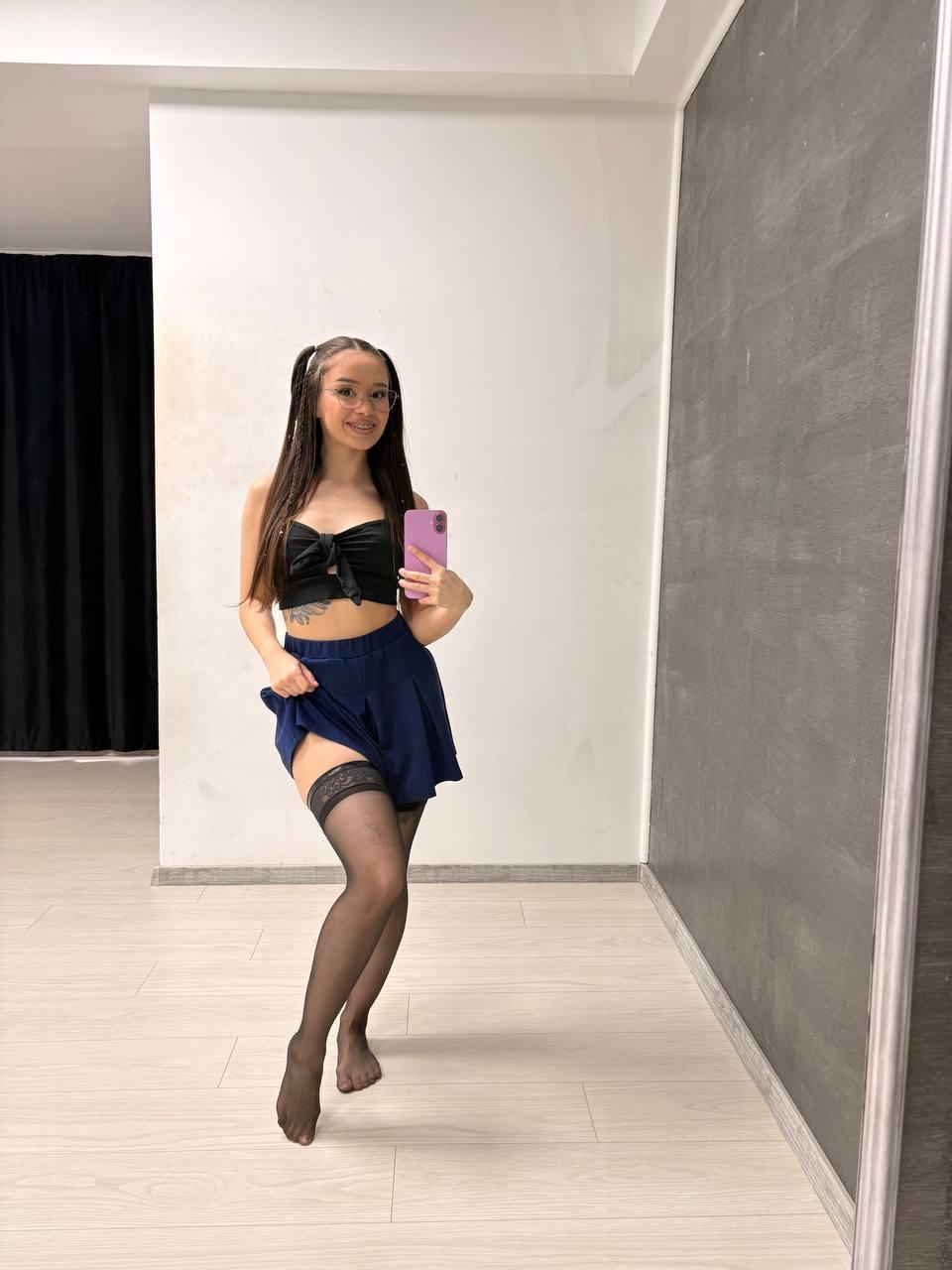 Image of cam model MistyReeds from XloveCam