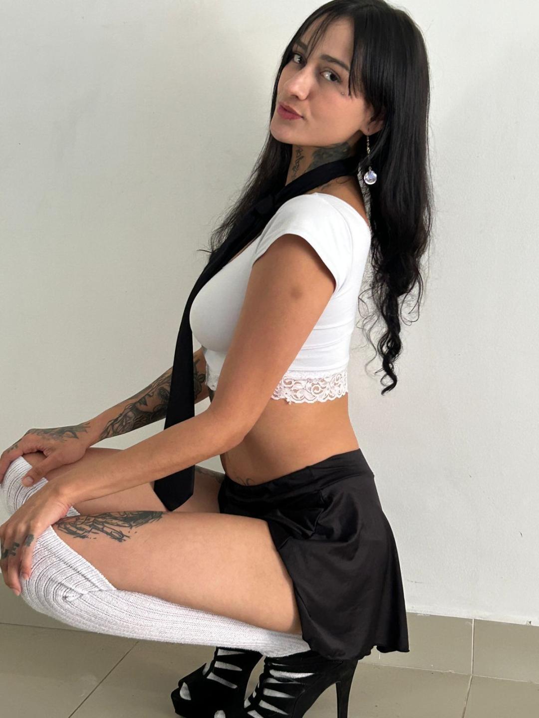 Image of cam model MelannieCoras from XloveCam