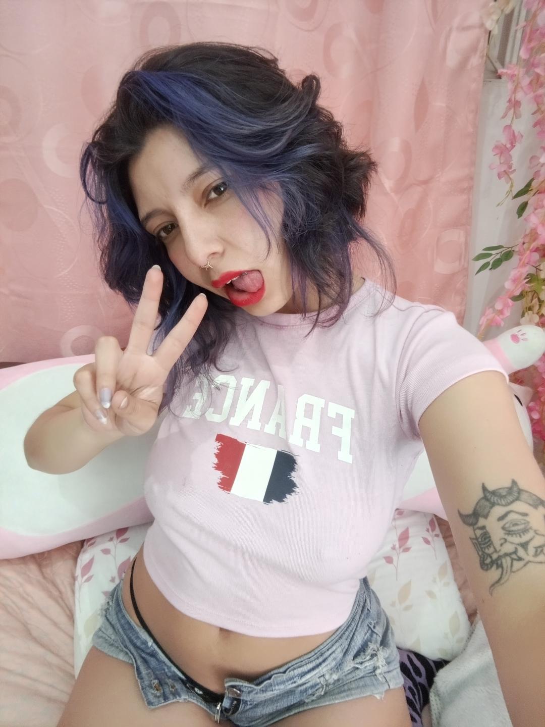 Image of cam model DarckVelvet from XloveCam