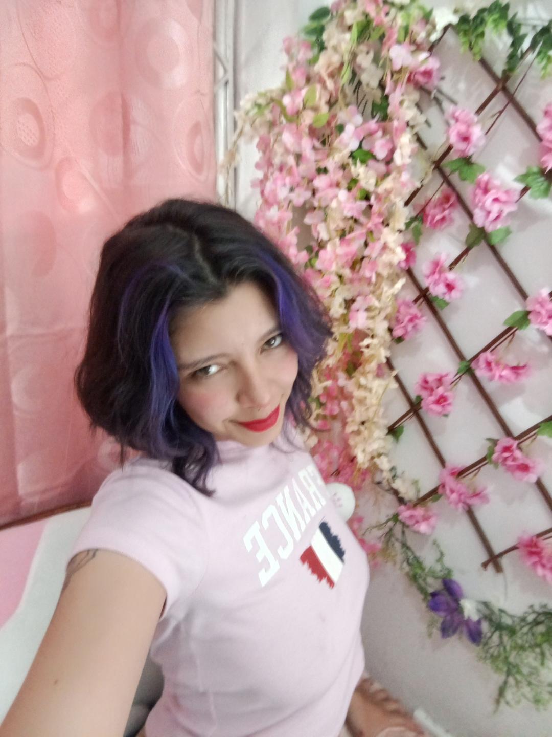 Image of cam model DarckVelvet from XloveCam