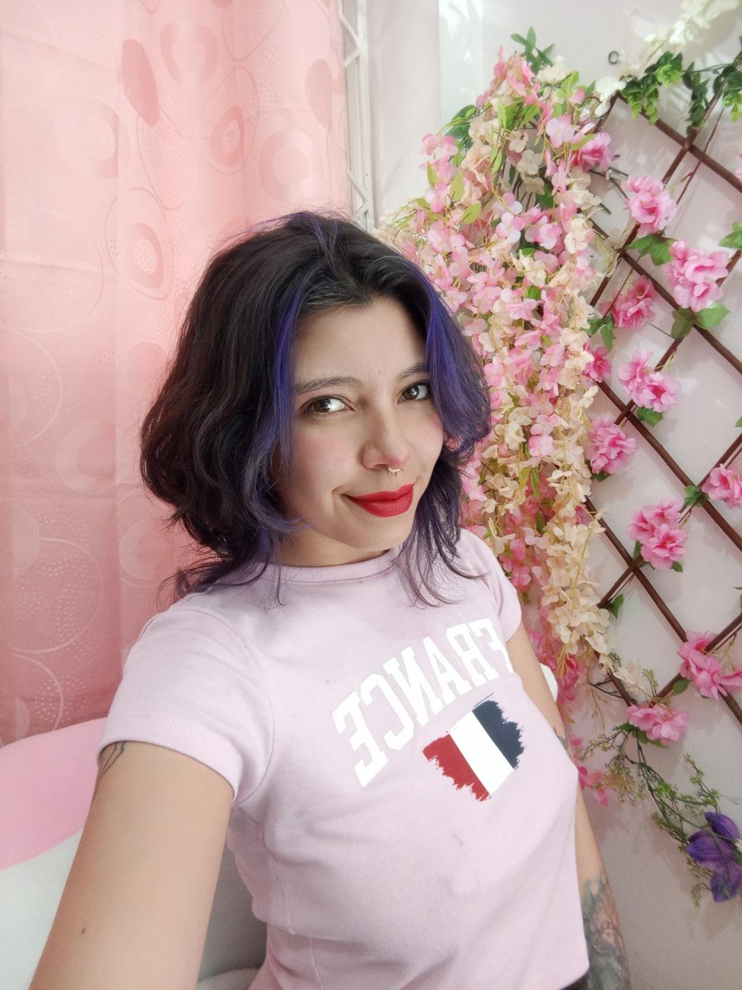 Image of cam model DarckVelvet from XloveCam