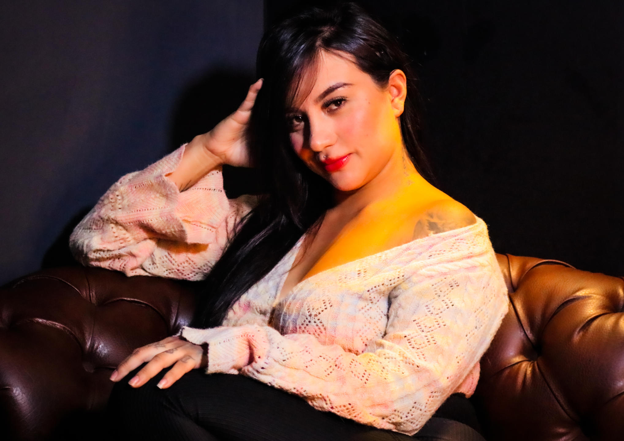 Image of cam model LiaHoffman from XloveCam